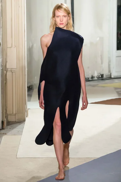 Look 38